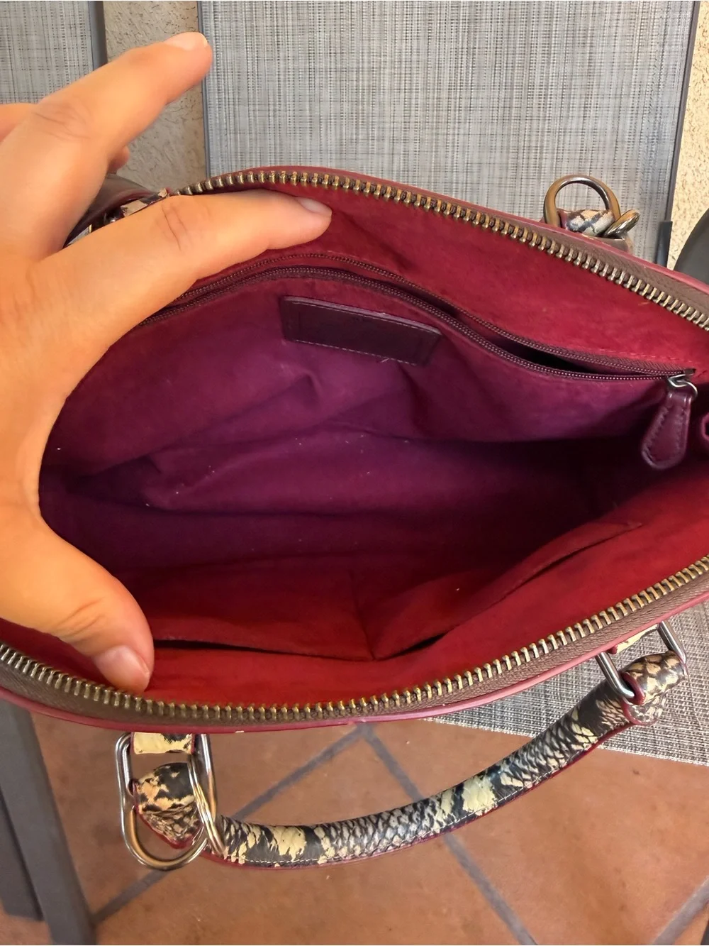 Coach signature sierra